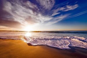 sol-dezembro-laranja-praia